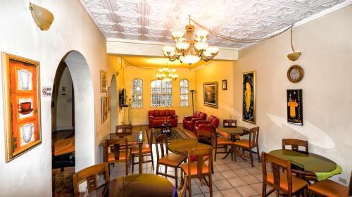 La Mariscal House | The Yellow House