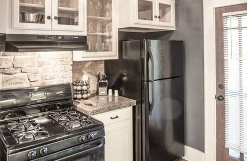 Maple Ridge Apartment | The Yorkshire Flat - Tranquil Comfort