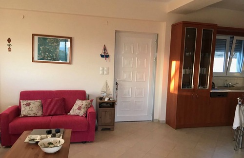Roumeli Cottage | Thea House near The Sea