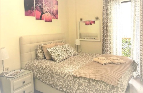 Patras Apartment | Theano's Cozy & Quiet **LUX** central Flat - Wifi & more