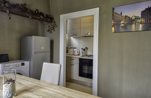 Mestre Apartment | THEATER VENICE APARTMENT