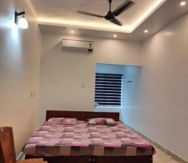 Malappuram Cabin | Thekkumpuram Tourist Home