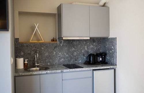 Kato Diminio House | Theros Suites