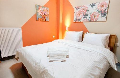 Old Town Apartment | Thess Cozy Home