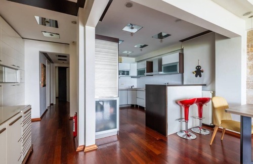 Uskudar Apartment | This apartment is a 2 bedroom(s), 1 bathrooms, located in Üsküdar, İstanbul.