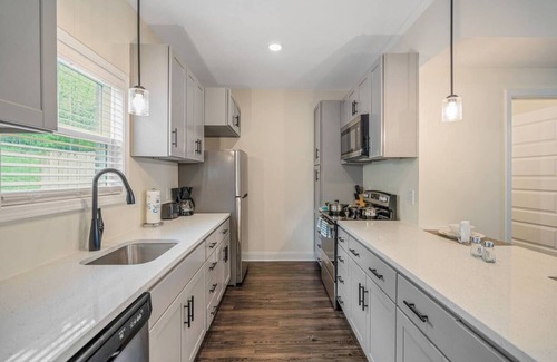 Clarksville Apartment | This apartment is a 2 bedroom(s), 2.5 bathrooms, located in Clarksville, TN.