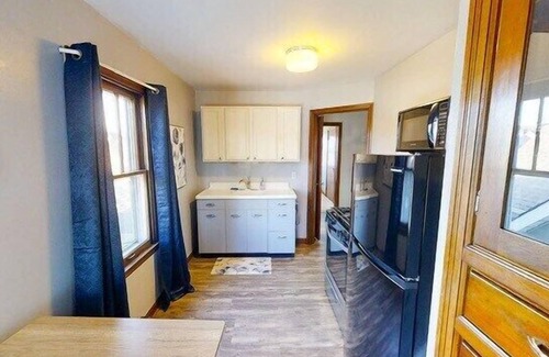 Indianapolis Apartment | This apartment is a 1 bedroom(s), 1 bathrooms, located in Indianapolis, IN.