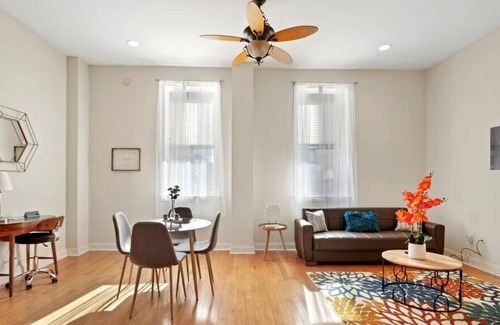 Northern Liberties Apartment | This apartment is a 2 bedroom(s), 2 bathrooms, located in Philadelphia, PA.