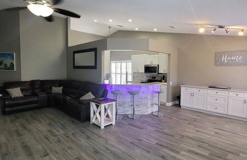 Apollo Beach House | This Apollo Beach home is your getaway destination