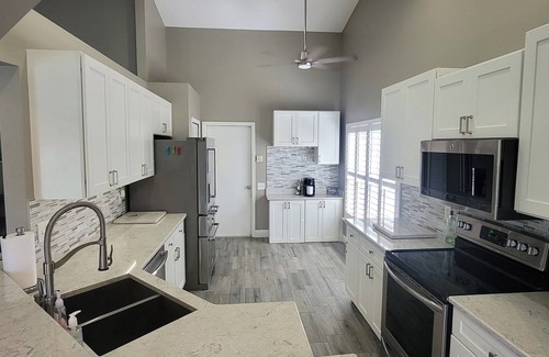 Apollo Beach House | This Apollo Beach home is your getaway destination
