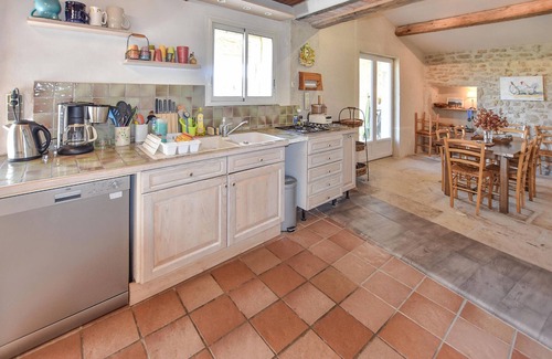 Taulignan House | This beautiful and spacious stone vacation home welcomes you on a large and wooded property.