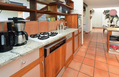 Aigues-Vives House | This beautiful vacation home with swimming pool welcomes you to Aigues-Vives.