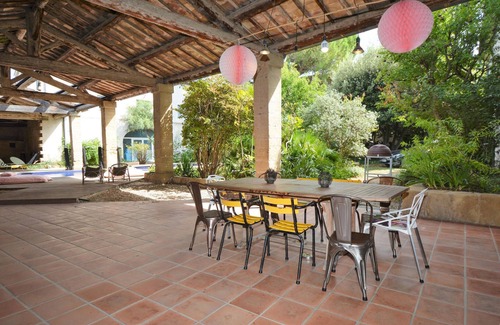 Aigues-Vives House | This beautiful vacation home with swimming pool welcomes you to Aigues-Vives.