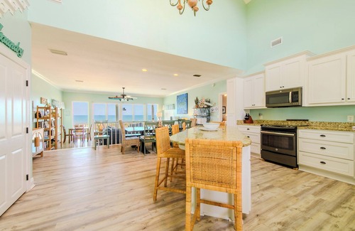 Sea Palm Village House | THIS CHARMING Island home was once featured in Parade of Homes and you'll discover why immediately!