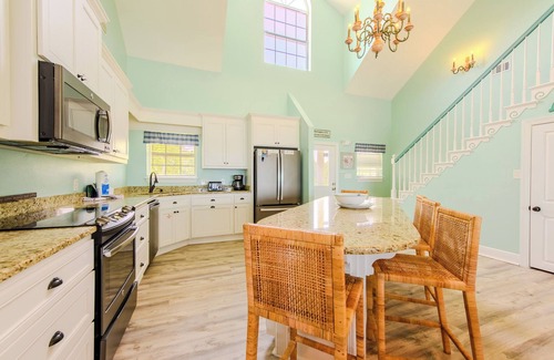 Sea Palm Village House | THIS CHARMING Island home was once featured in Parade of Homes and you'll discover why immediately!