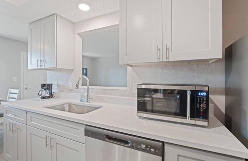 Springwoods Apartment | This duplex is a 2 bedroom(s), 2.5 bathrooms, located in Austin, TX.
