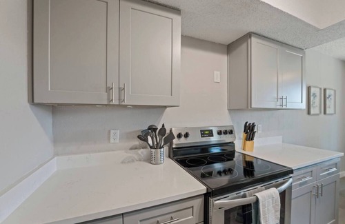 Springwoods Apartment | This duplex is a 2 bedroom(s), 2.5 bathrooms, located in Austin, TX.