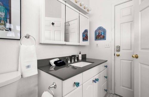 Chico House | This guest house is a 0 bedroom(s), 1 bathrooms, located in Chico, CA.