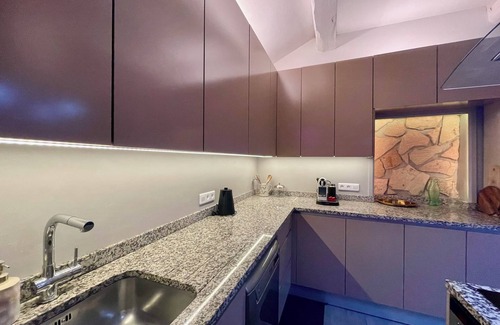Beausoleil House | This house is a 2 bedroom(s), 1 bathrooms, located in Beausoleil, Provence-Alpes-Côte d'Azur.
