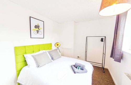 Ipswich House | This house is a 4 bedroom(s), 2 bathrooms, located in Suffolk, England.