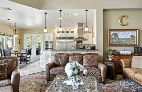 Rocky Ridge House | This house is a 6 bedroom(s), 5 bathrooms, located in Austin, TX.
