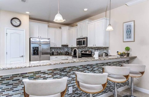 Davenport House | This house is a 8 bedroom(s), 5 bathrooms, located in Davenport, FL.