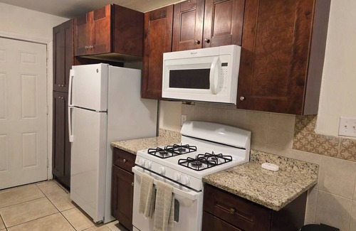 North Charleston House | This house is a 3 bedroom(s), 1 bathrooms, located in North Charleston, SC.
