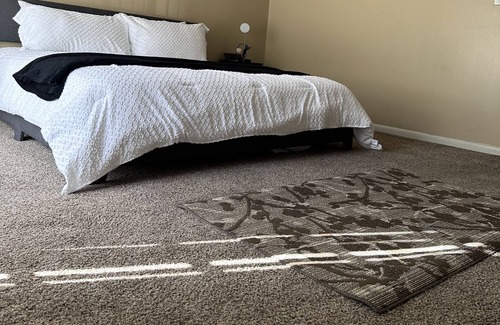 Forest Park Apartment | This Is a nice peaceful hideout Near Uab the Golf course 10 mins from everything