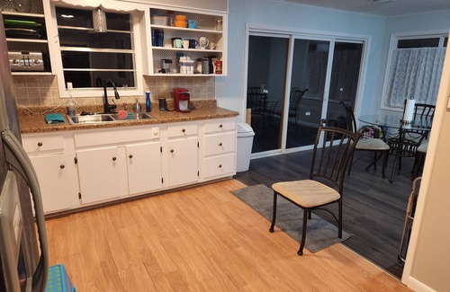 Greers Ferry House | This is Deep Chill! Relax in the hot tub or walk 3 minutes to the lake.