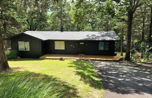 Greers Ferry House | This is Deep Chill! Relax in the hot tub or walk 3 minutes to the lake.