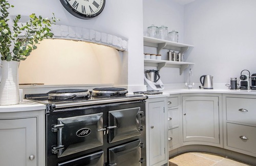 Syderstone Cottage | This stunning property is a real treat for history lovers.