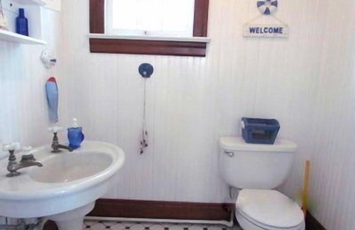 North End Condo | This unit has Friday 8PM check-in to Friday, 4PM check outs