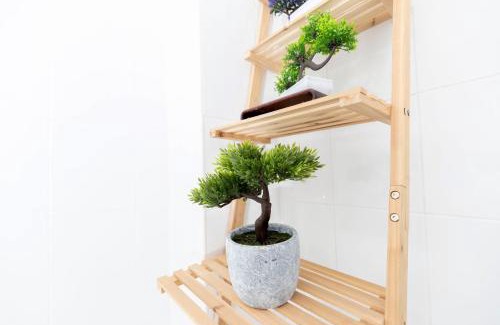 Darlington House | Thomas Apartment