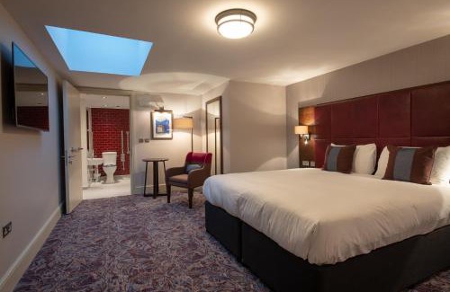 Canterbury Hotel | Thomas Ingoldsby Wetherspoon