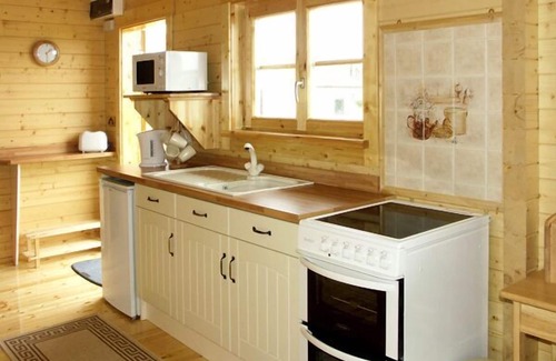 Liverton Cabin | THORNLEA LOG CABIN, pet friendly, with a garden in Danby