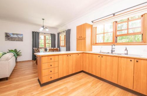 Canobolas House | Thornleigh Cottage