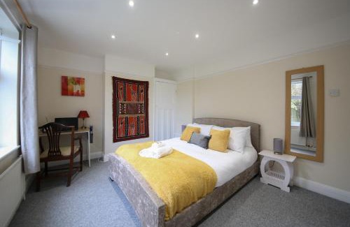 Girton House | Thornton House Apartments, Cambridge - FREE On-site Parking