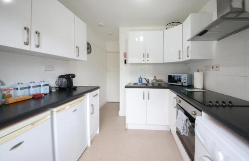 Girton House | Thornton House Apartments, Cambridge - FREE On-site Parking