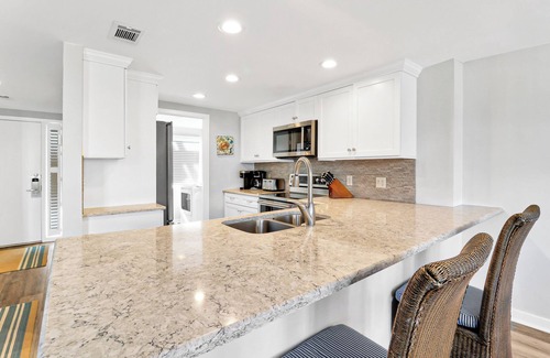Hilton Head Island Villa | Three Bedroom Ocean View Shorewood Villa with an Oceanfront Pool and Hot Tub!