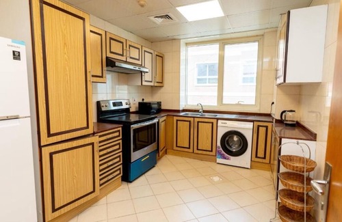 Al Mankhool House | Three Bedroom Apartment Near By Burjuman Mall Ab