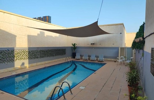 Al Mankhool House | Three Bedroom Apartment Near By Burjuman Mall Ab