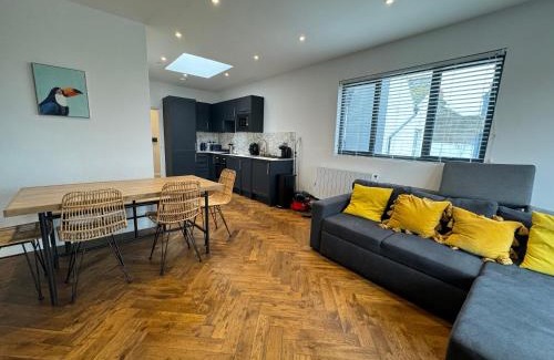 Montpelier Apartment | Three bedroom flat