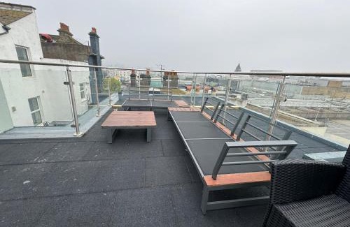 Montpelier Apartment | Three bedroom flat