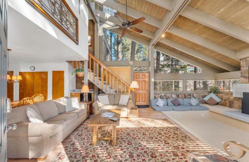 South Lake Tahoe Apartment | Three-Bedroom House