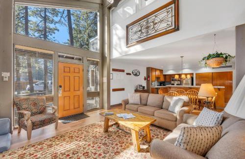 South Lake Tahoe Apartment | Three-Bedroom House