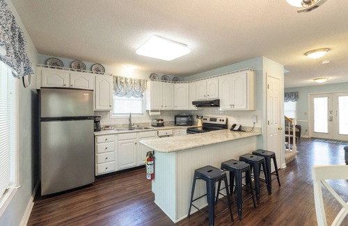 Grand Rivers Condo | Three Bedroom Hurst Heaven Condo