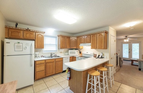Grand Rivers Condo | Three Bedroom Hurst Haven Condo