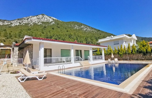 Uzumlu Villa | Three bedroom Villa Albina with private pool and garden