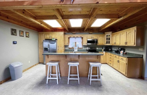 Dandridge Cabin | Three cabin levels of lake front relaxation close to all main East TN activities