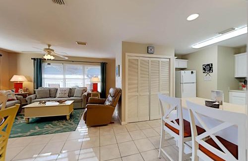 Gulf Shores Apartment | Three Cs #206
